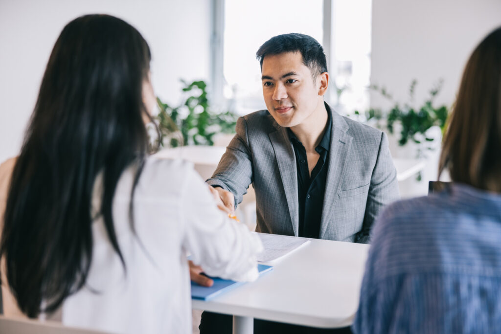 finalizing a deal with a mortgage lender